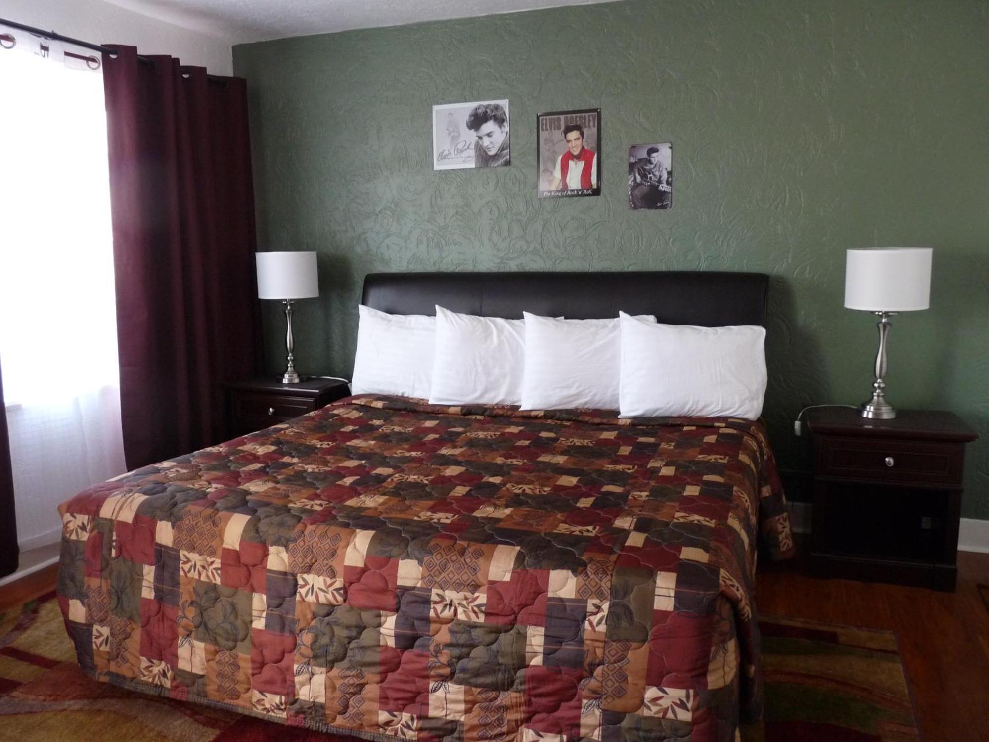 Deluxe Inn Селигман Стая снимка